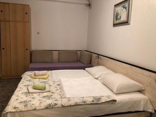 Milokanovic Apartment *