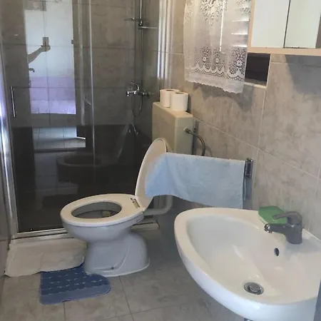 Apartmani Milokanovic Funtana Exterior photo