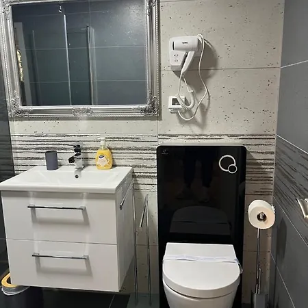 Apartmani Milokanovic Funtana Exterior photo