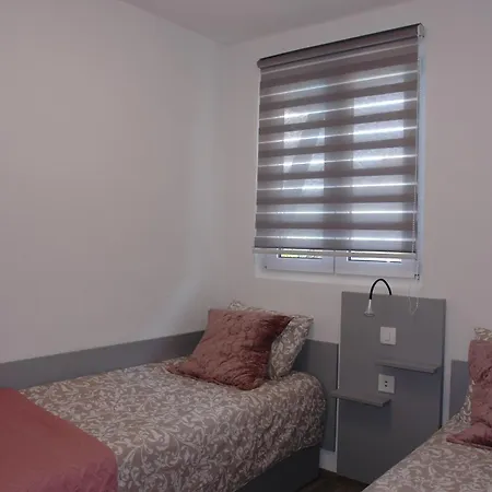 Apartmani Milokanovic Funtana Exterior photo