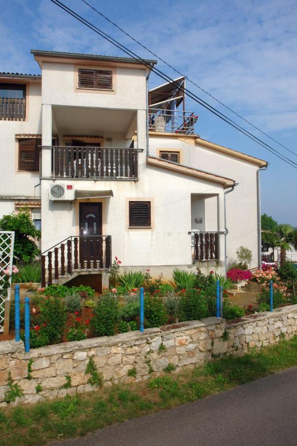 Apartment Milokanovic Funtana
