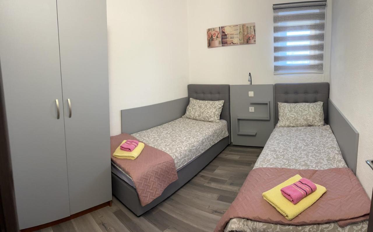 Milokanovic Apartment
