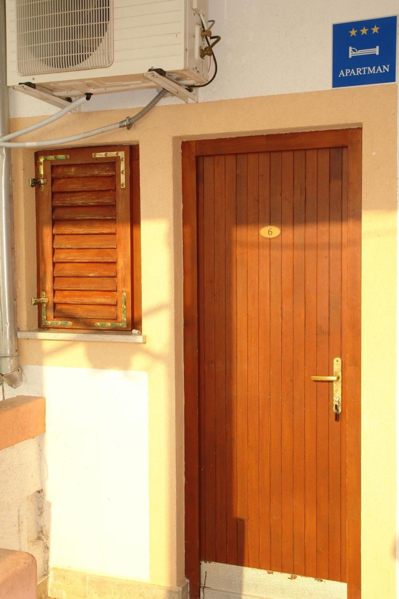 Milokanovic Apartamento Funtana
